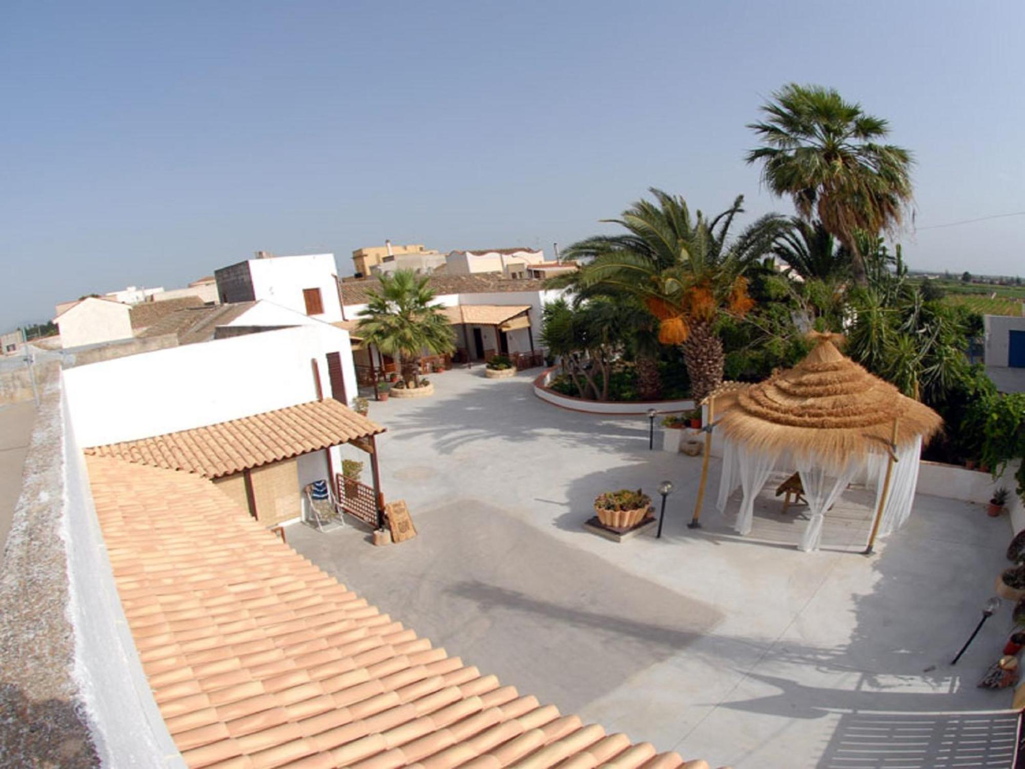 Casa Vacanze Margherita Locogrande Exterior photo
